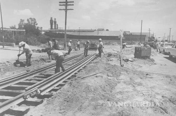 $!Retiro de las viejas vías de ferrocarril para dar paso a nuevas vialidades