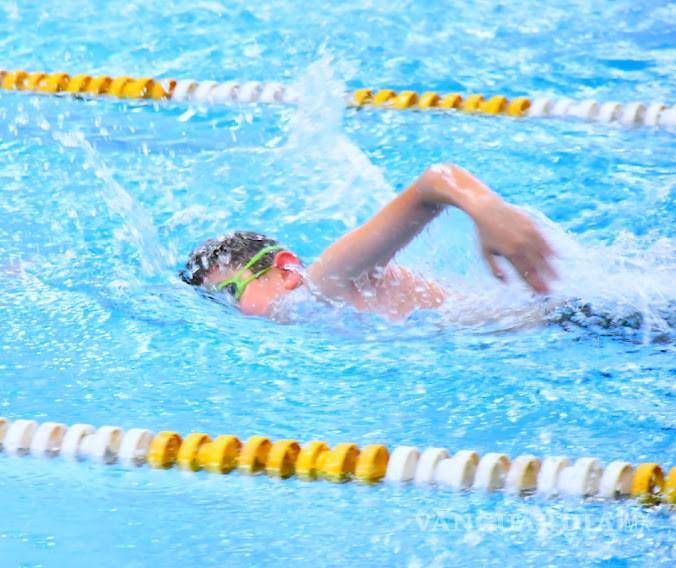 Inauguran alberca municipal “Las Truchas” en Monclova, con Paola Espinosa