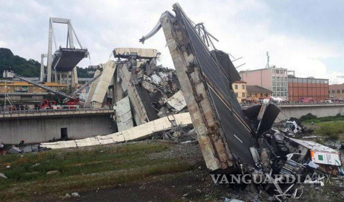 $!42 muertos tras derrumbe de puente en Génova; dos cadáveres más entre escombros