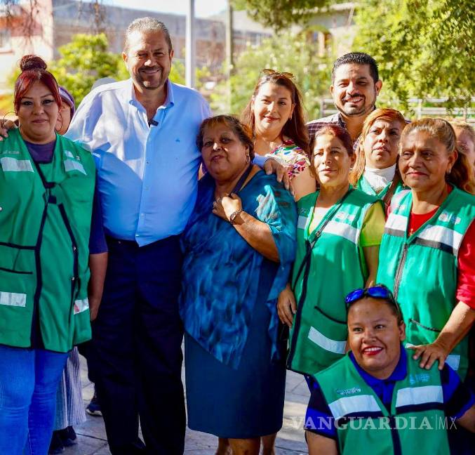 $!El alcalde resaltó que el esfuerzo de las mujeres es fundamental para el crecimiento ordenado y con calidad de vida de la ciudad.