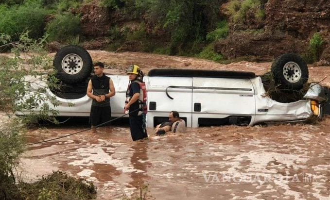 $!Inundaciones en Sonora causan cierre de carreteras y caos