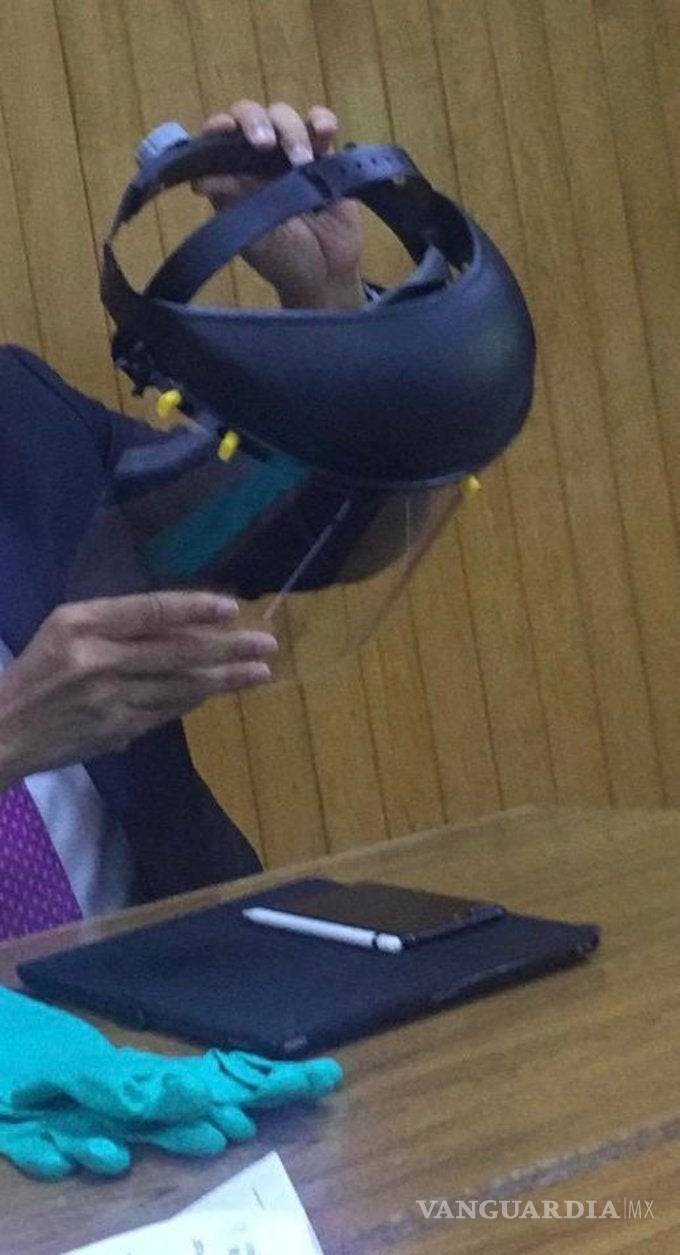 $!Guantes de limpieza y caretas para albañil... así combatirá el gobierno de AMLO al coronavirus en el IMSS (fotos)