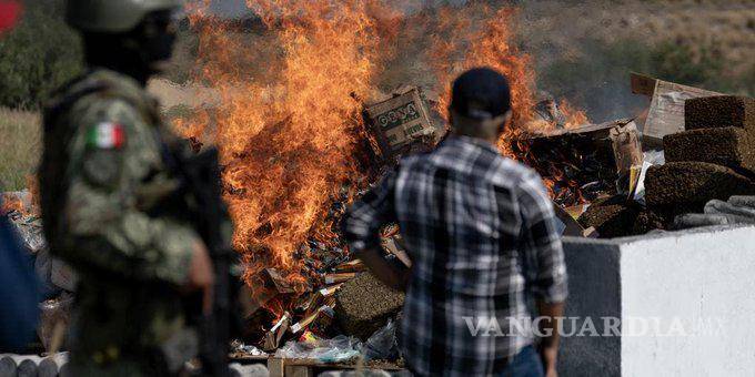$!Incineran en Nuevo León más de una tonelada 800 kilos de droga