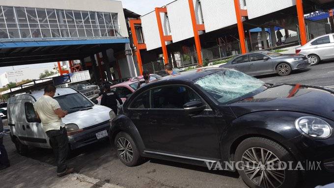 $!Otro incidente en el Metro de la CDMX, cae plafón en Villa de Cortés