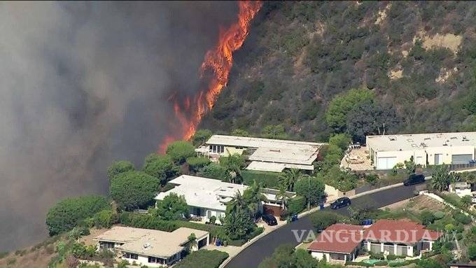 $!Los Ángeles y Sonoma en estado de emergencia por incendios forestales