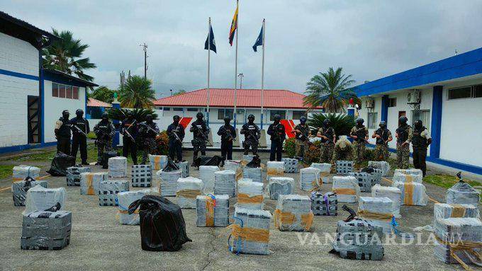 $!Ecuador decomisa casi tonelada y media de cocaína que sería enviada a México
