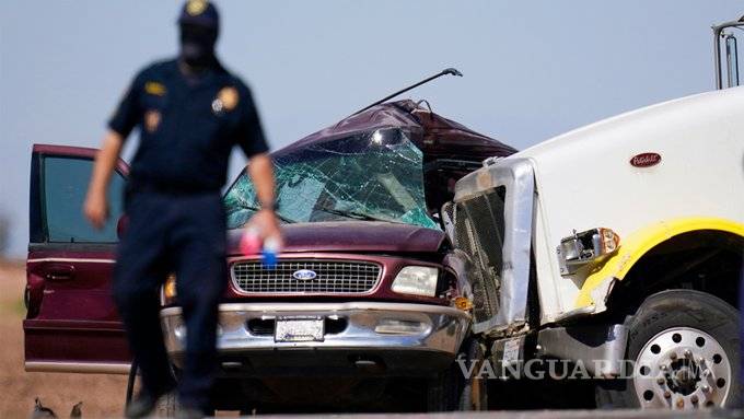 $!Camioneta del accidente que mató a 13 en California cruzó la frontera por un hoyo en el muro