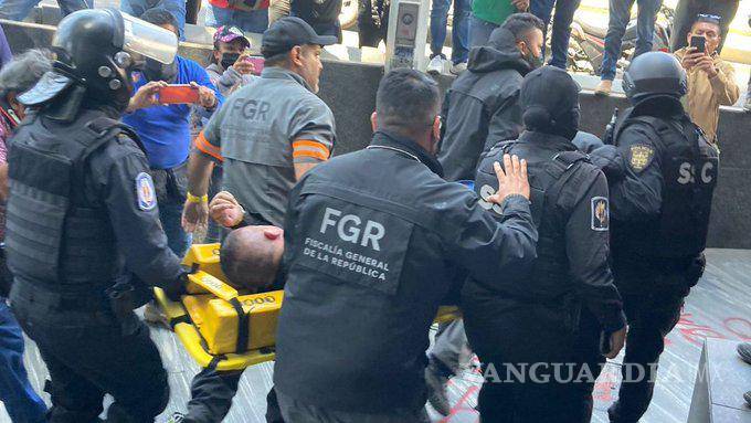 $!‘Hay gente que viven del conflicto’, AMLO pide manifestarse de forma pacífica