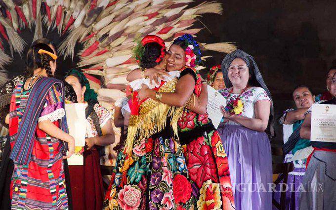 $!Tras 2 años suspendidas, vuelven las fiestas de “Julio, mes de la Guelaguetza” en Oaxaca