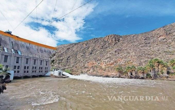 $!Sacan más agua de la presa La Boquilla en Chihuahua; ven engaño del gobierno de AMLO