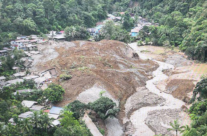 $!54 muertos deja deslizamiento en aldea minera de Filipinas