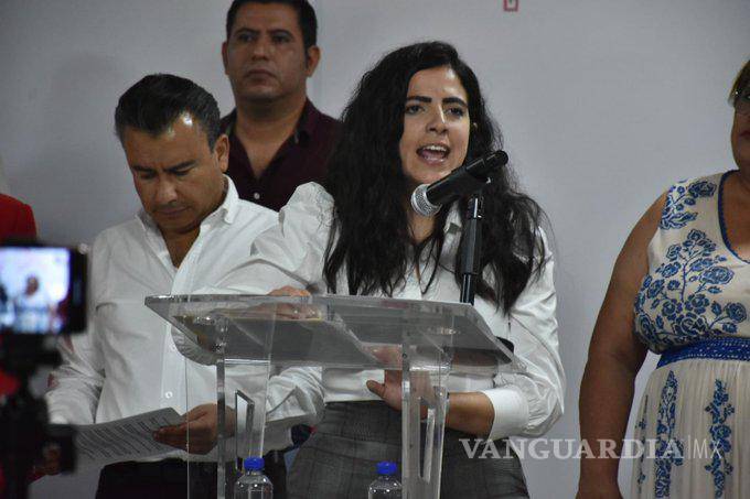 $!La dirigente estatal morenista dijo que no es la primera vez se detiene de manera “arbitraria” a ciudadanos en el marco del operativo