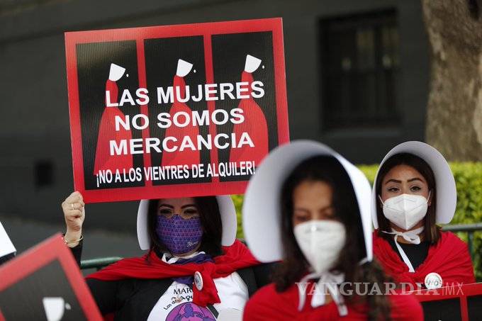 $!'No somos mercancía', feministas protestaron contra vientres de alquiler
