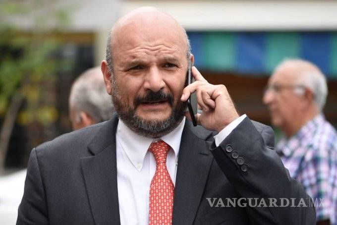 $!Empresario insiste en que tiene vacunas rusas, 'van para 7 estados'