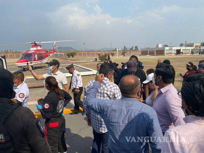 $!Lobo arranca parte del brazo a niño que quiso acariciarlo parque de Edomex