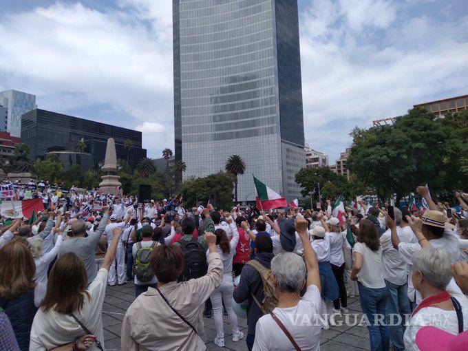 $!Marchan en la CDMX y otros estados contra la militarización