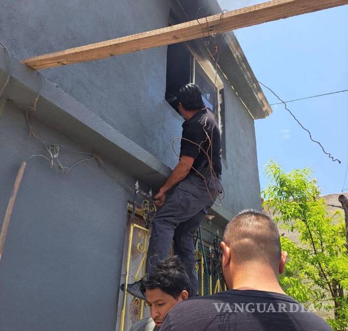 Policías municipales controlan incendio en La Aurora, en Saltillo