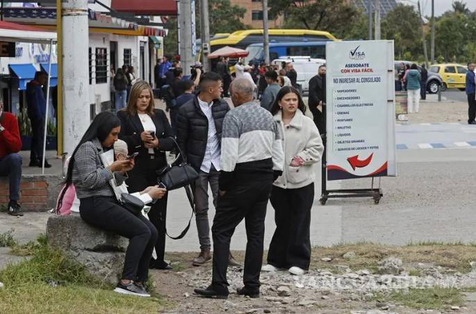 $!Entre los afectados pueden encontrarse personas que solicitan visas por vínculos familiares y determinados inmigrantes patrocinados por empleadores.