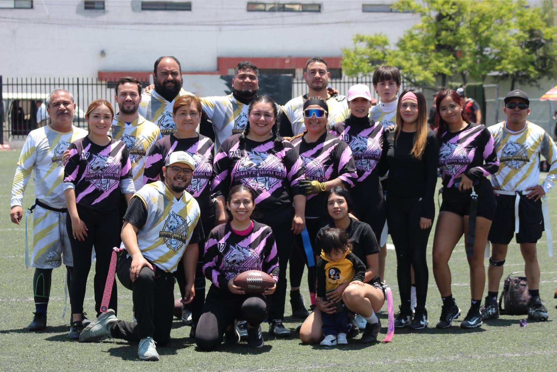¿Eres mamá saltillense y quieres jugar tochito? White Wolves abre reclutamiento gratuito en Saltillo
