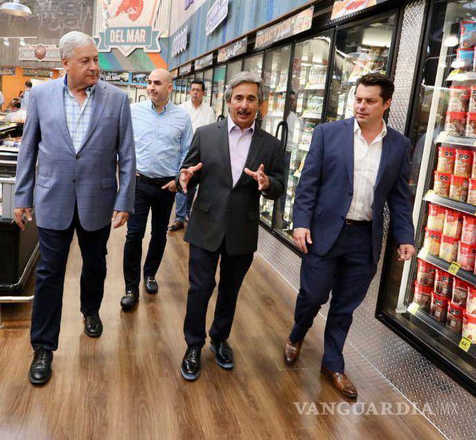 $!Sergio Mares Delgado, director general de Alsuper, dijo sentirse orgulloso de invertir en la ciudad de Saltillo.