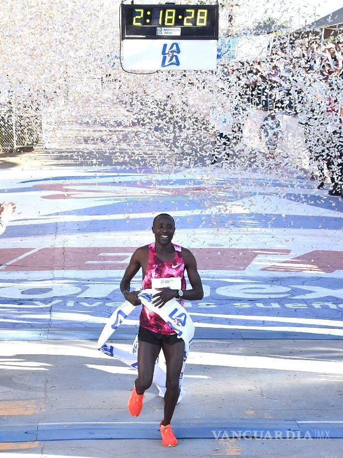 $!Wilfred Nyatogo conquistó la victoria tras un ataque en solitario que resultó decisivo desde el kilómetro 30, superando el bochorno y cumpliendo la meta que se le había escapado el año anterior.