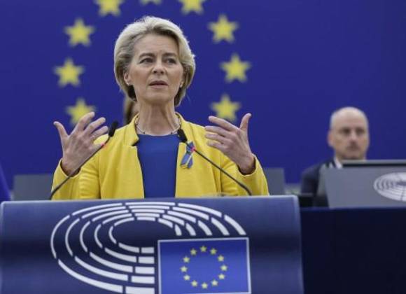 La UE pausa los aranceles estadounidenses durante 90 días tras la decisión de Trump