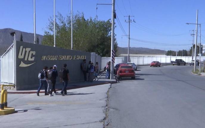 Los próximos egresados de TSU e ingeniería concluirán su proceso académico para graduarse a finales de septiembre en la UTC, de Ramos Arizpe.