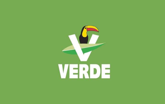 Loret de Mola no revela nombres, pero asegura que a varios integrantes del Verde les han cancelado cuentas en Estados Unidos e incluso “les empezaron a saltar alertas amarillas en las visas”.