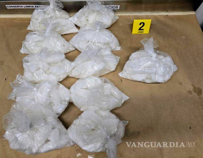 $!El cateo se ejecutó en una zona de departamentos que se ubica en Cumbres Oro, en Monterrey, Nuevo León.