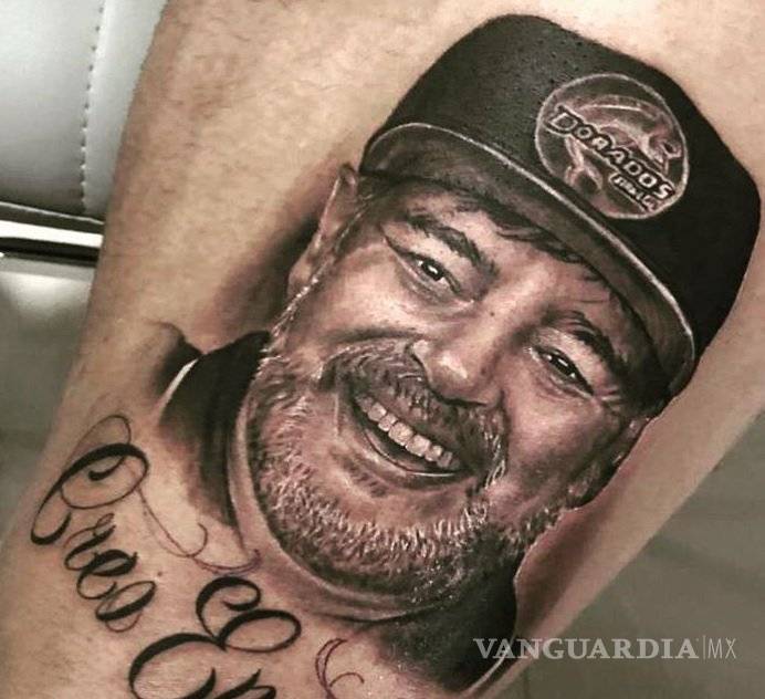 $!Jugador de Dorados se tatúa el rostro de Maradona