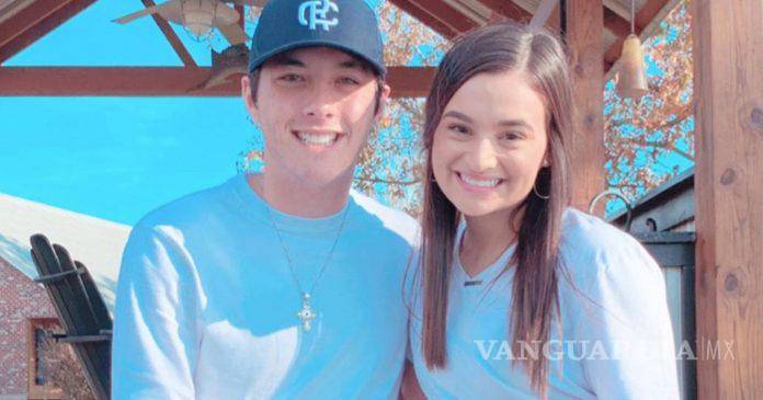 $!Algunos medios estadounidenses señalan que la exnovia del cantante se llama Gracie Lee.