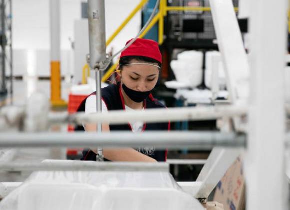 La producción y empleo manufacturero retrocedieron en el mes de marzo: Inegi