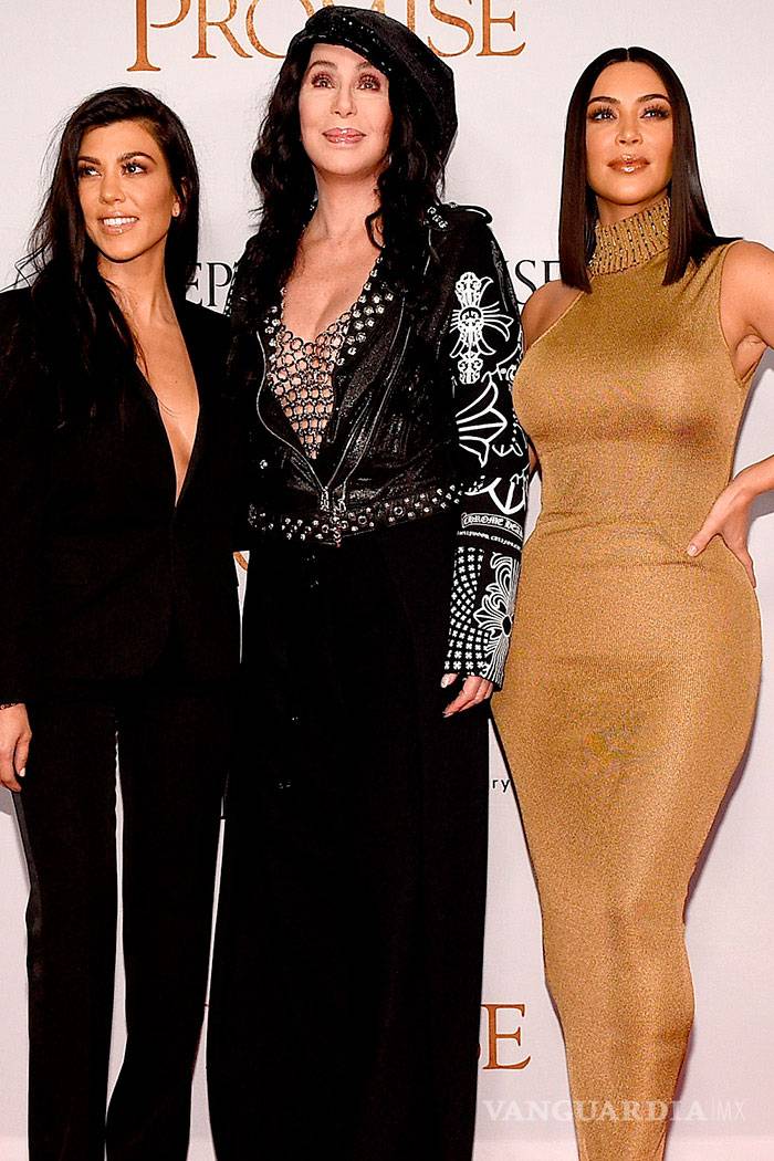 $!Kim Kardashian, una voluptuosa Cleopatra de curvas doradas