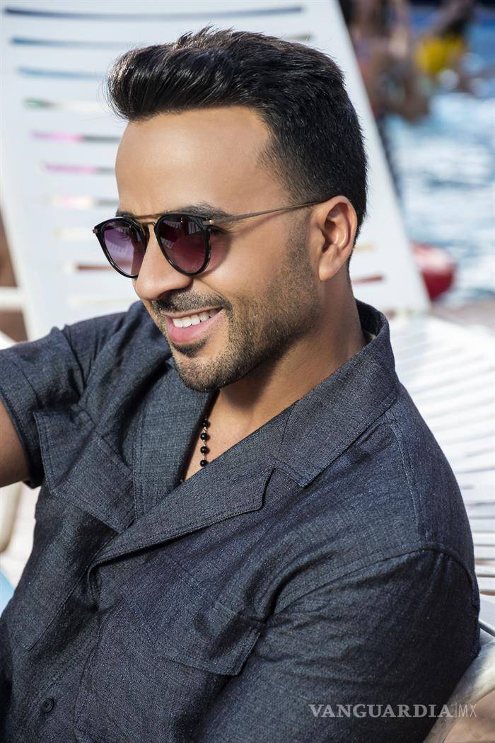 $!Luis Fonsi estrena en Quito su nuevo sencillo de ritmo caribeño "Calypso"