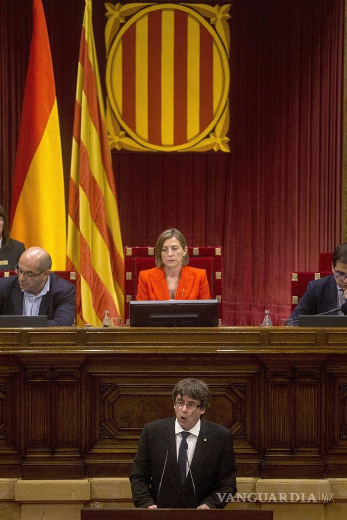 $!Puigdemont suspende la declaración de independencia para buscar el diálogo con el gobierno español