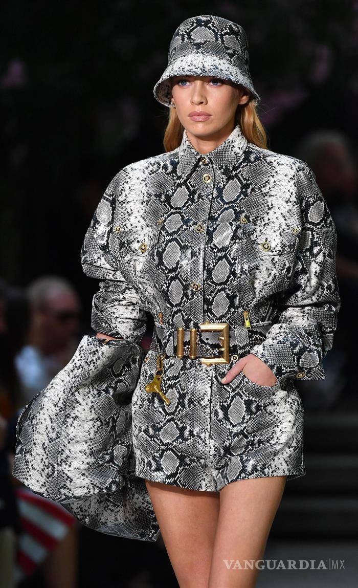 $!Prada propone bermudas y gorros de montaña para su verano frío y remoto