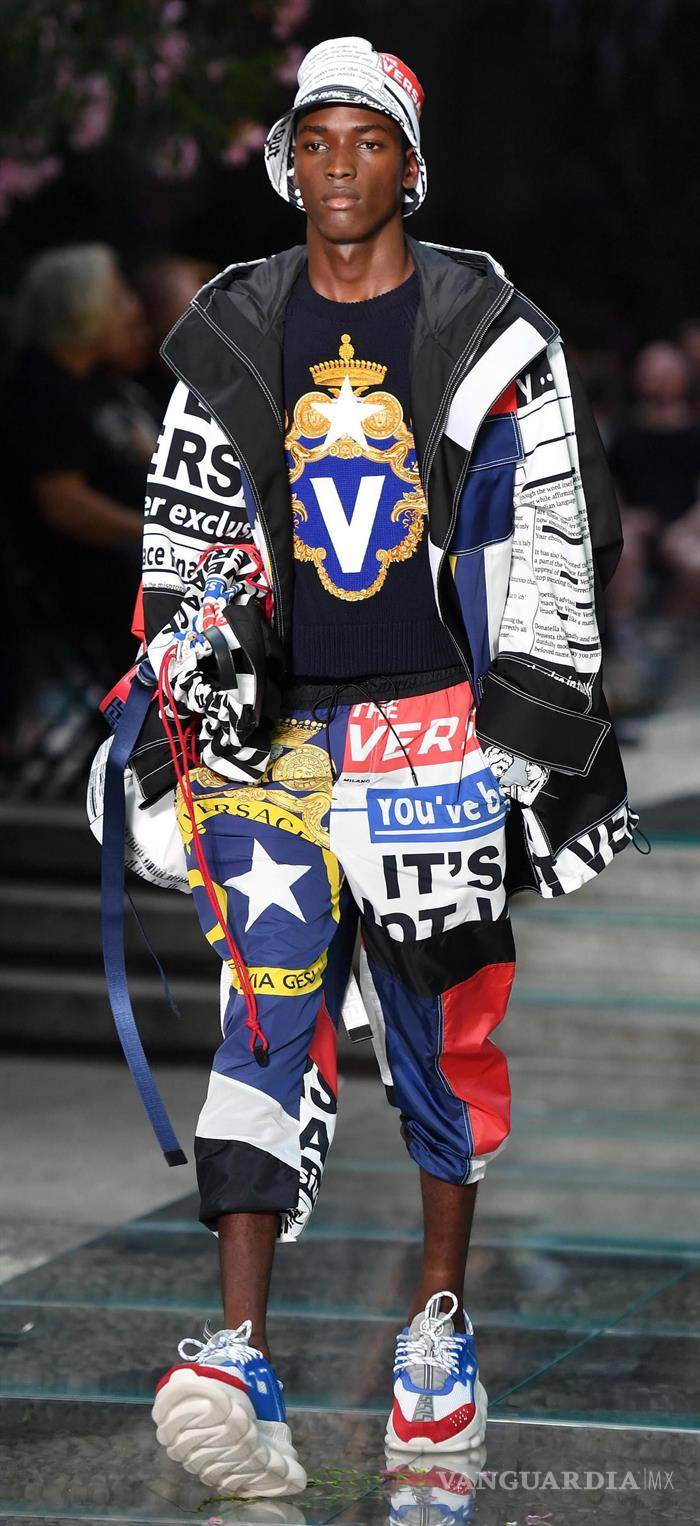 $!Prada propone bermudas y gorros de montaña para su verano frío y remoto