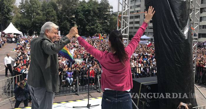 $!Jamás se usará al Ejército para reprimir al pueblo, dice AMLO, a 50 años de masacre en Tlatelolco