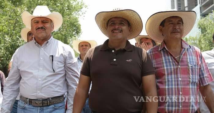 $!Maestros de la CNTE marchan sobre Reforma rumbo a Los Pinos