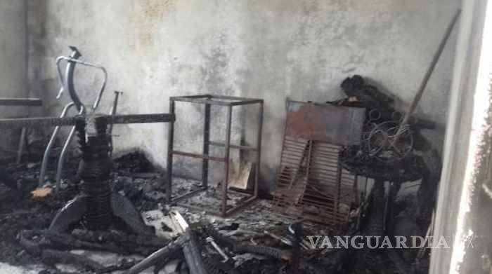 $!Incendian casa de Pedro Tamayo, reportero asesinado en Veracruz