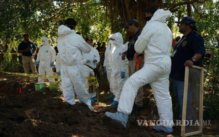 $!Encuentran 11 cuerpos en fosas clandestinas en Tarímbaro, Michoacán; 7 hombres y 4 mujeres