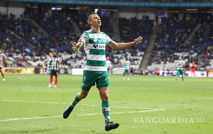 $!Rayados golean 5-2 a Santos y se llevan amplía ventaja a Torreón