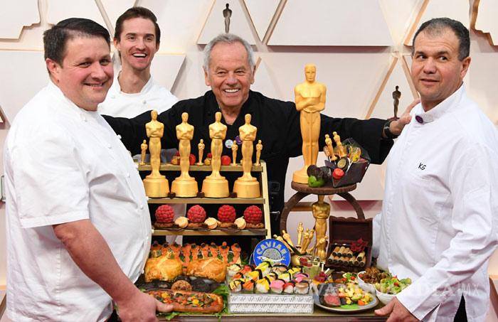 $!El afamado chef estadounidense Wolfgang Puck se prepara para cautivar los paladares de las estrellas de Hollywood.