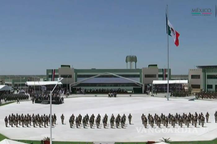 $!Inaugura Peña Nieto cuartel militar en Piedras Negras, Coahuila