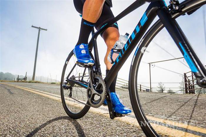 Asaltan a ciclista; y lo despojan de efectivo y celular