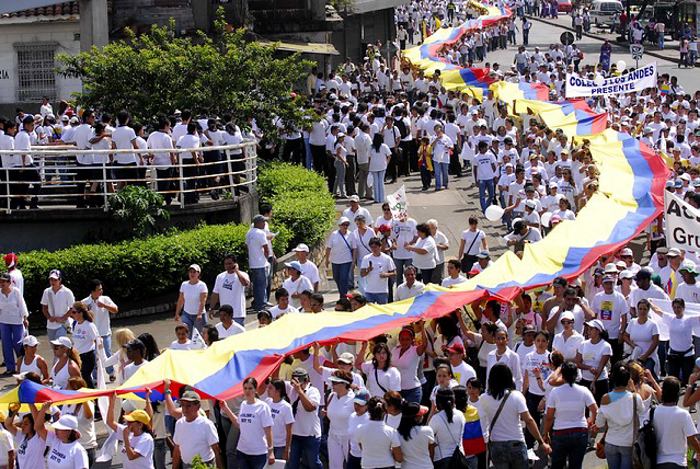 Sindicalizados de Colombia salen a la calle a pedir aumento salarial
