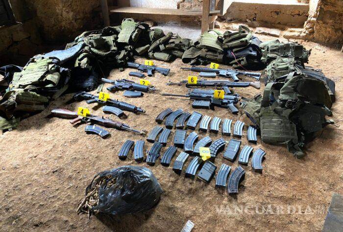 $!FGR asegura arsenal en rancho de Pantelhó, en Chiapas