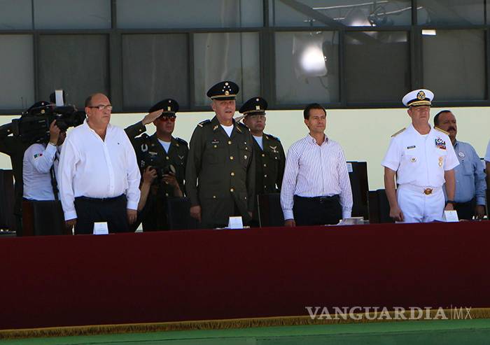 $!Inaugura Peña Nieto cuartel militar en Piedras Negras, Coahuila