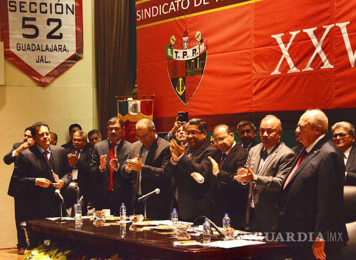 $!Romero Deschamps se reelige: ¡Será líder sindical de Pemex hasta 2024!