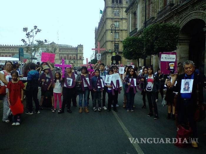 $!"Mancera no se puede ir hasta no activar la alerta de género", reclaman colectivos